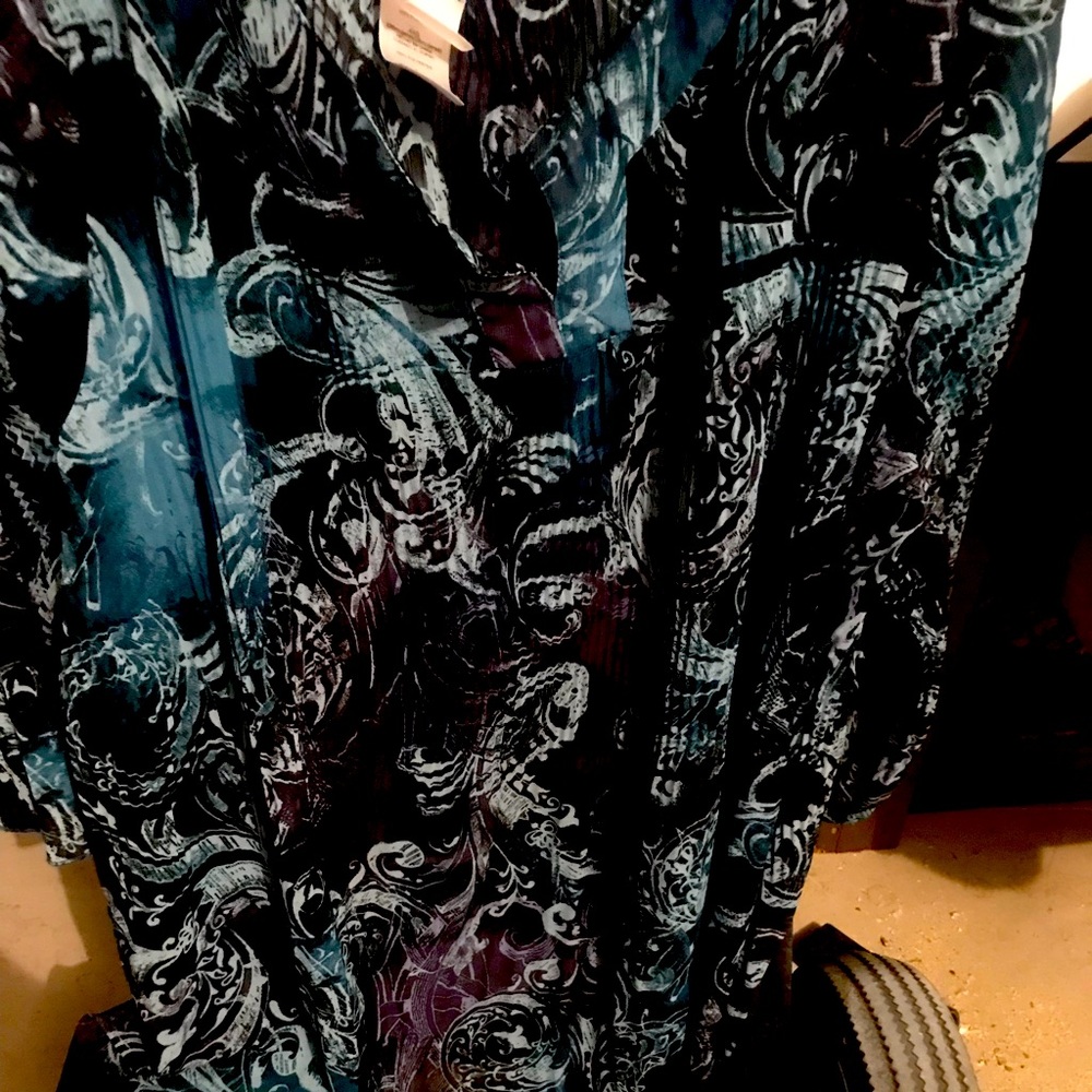 Light shirt long sleeved